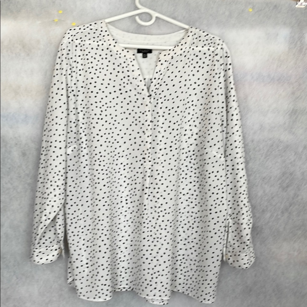 Talbots White with Black Dots Long Sleeve Tunic with Mandarin Collar